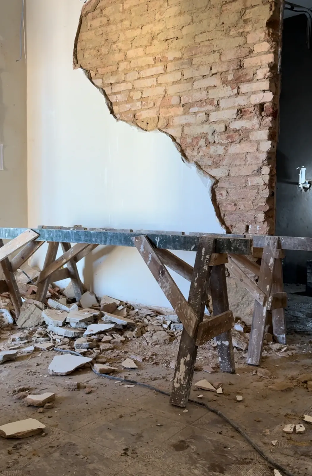 Casa centenária durante a obra